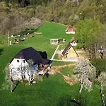 Vikendica I Odmaraliste Julie, Sarajevo-jahorina Tvrdinici