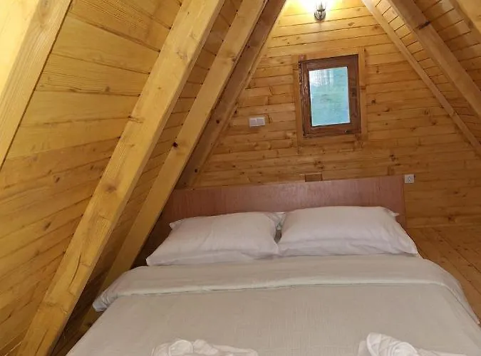 Vikendica I Odmaraliste Julie, Sarajevo-jahorina Tvrdinici