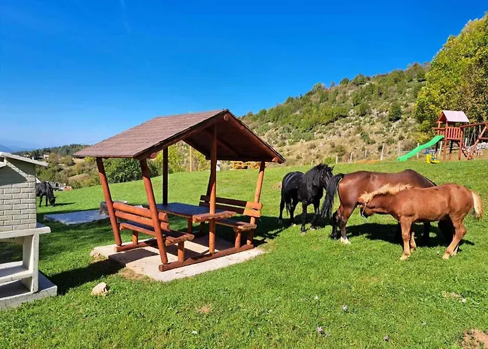 Vikendica I Odmaraliste Julie, Sarajevo-jahorina 别墅 *